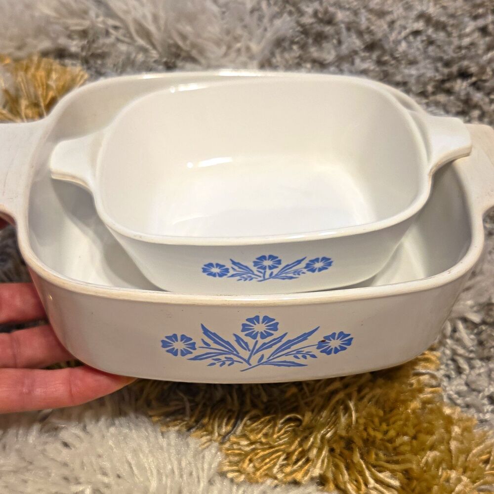 Vnt. CorningWare Set of 2 8x8 Square Glass Casserole Dishes Blue Floral Handles